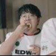 黄色閃廣